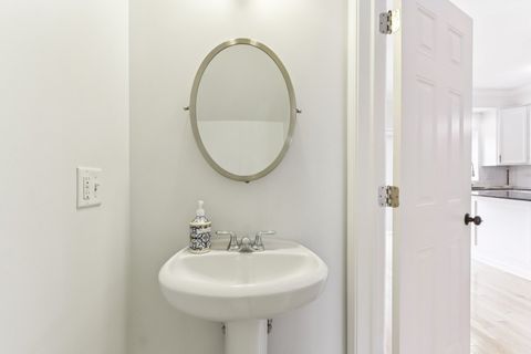 Tiny photo for 183 N EAST RIVER Road #C5, Des Plaines, IL 60016 (MLS # 12537628)