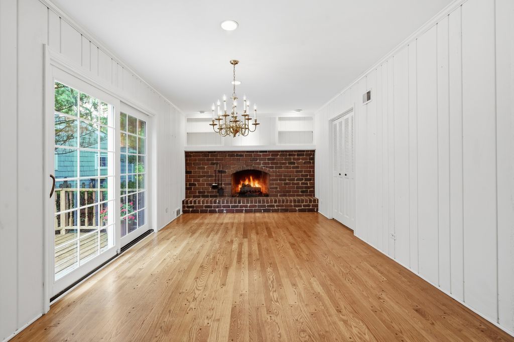 700 South Drive