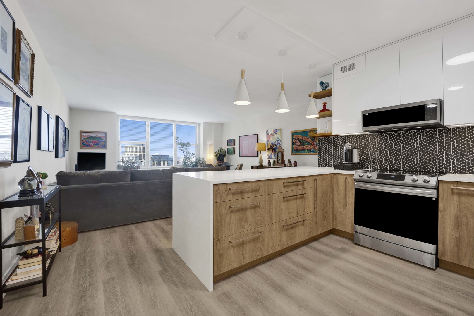 777 N Michigan Avenue 3709