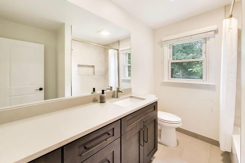 Tiny photo for 1207 W Thomas Street, Arlington Heights, IL 60004 (MLS # 12704335)