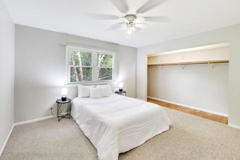 Tiny photo for 1207 W Thomas Street, Arlington Heights, IL 60004 (MLS # 12704335)