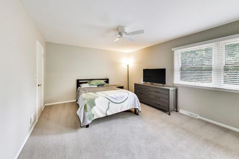 Tiny photo for 1207 W Thomas Street, Arlington Heights, IL 60004 (MLS # 12704335)