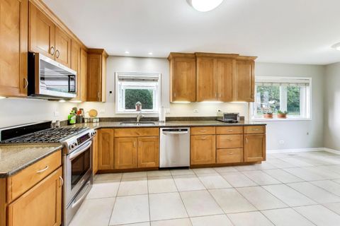 Tiny photo for 1207 W Thomas Street, Arlington Heights, IL 60004 (MLS # 12704335)