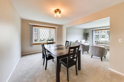 Tiny photo for 1207 W Thomas Street, Arlington Heights, IL 60004 (MLS # 12704335)