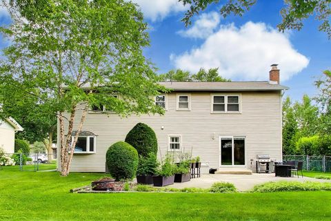 Tiny photo for 1207 W Thomas Street, Arlington Heights, IL 60004 (MLS # 12704335)