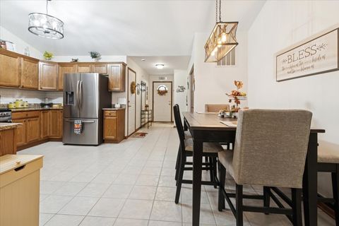 Tiny photo for 1204 Glen Mor Drive #B, Shorewood, IL 60404 (MLS # 12490040)