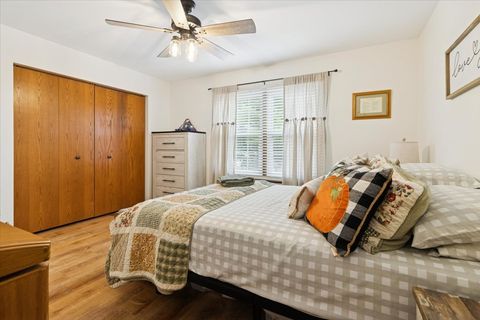 Tiny photo for 1204 Glen Mor Drive #B, Shorewood, IL 60404 (MLS # 12490040)