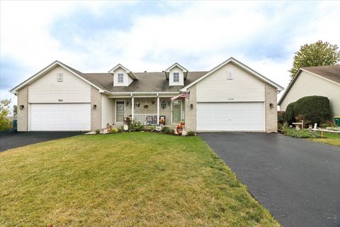 Tiny photo for 1204 Glen Mor Drive #B, Shorewood, IL 60404 (MLS # 12490040)