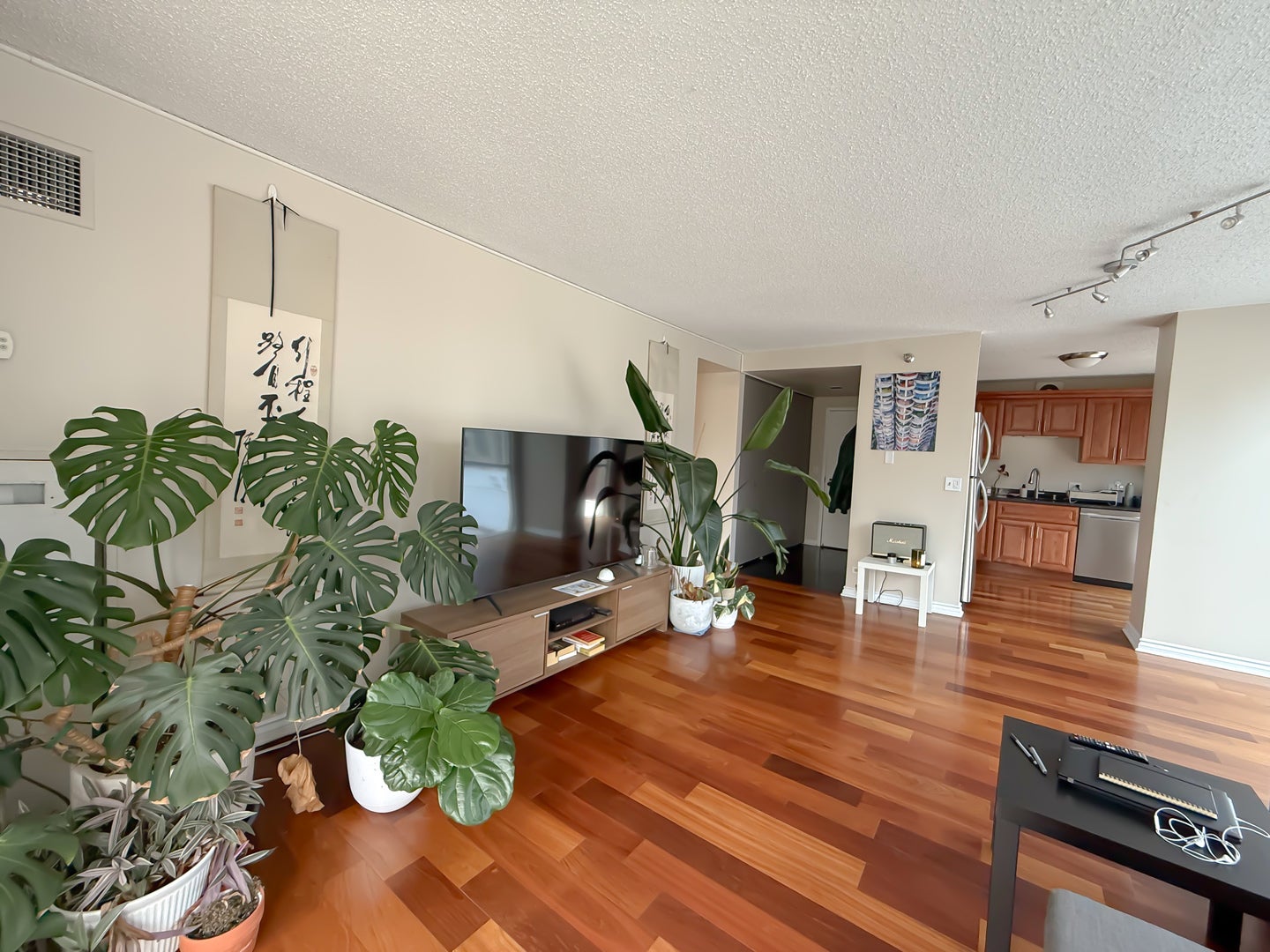 1212 N LaSalle Street 601