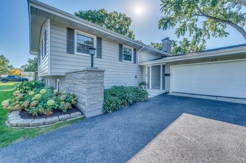 Tiny photo for 631 Smith Road, Lisle, IL 60532 (MLS # 12760310)