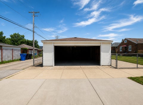 Tiny photo for 9801 S Drexel Avenue, Chicago, IL 60628 (MLS # 12695513)