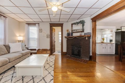 Tiny photo for 609 N Jackson Street, Clinton, IL 61727 (MLS # 12515576)