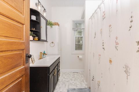 Tiny photo for 609 N Jackson Street, Clinton, IL 61727 (MLS # 12515576)