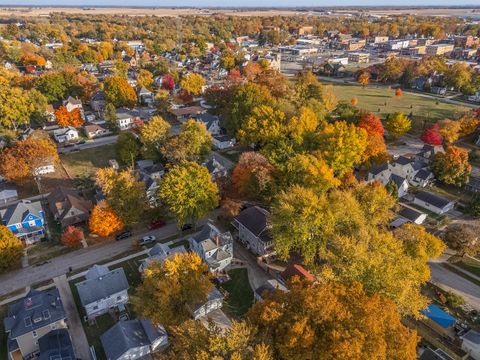 Tiny photo for 609 N Jackson Street, Clinton, IL 61727 (MLS # 12515576)