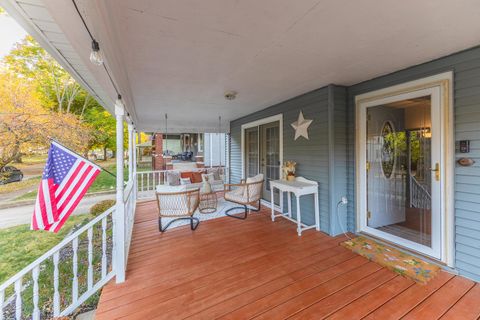 Tiny photo for 609 N Jackson Street, Clinton, IL 61727 (MLS # 12515576)