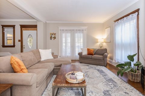 Tiny photo for 609 N Jackson Street, Clinton, IL 61727 (MLS # 12515576)