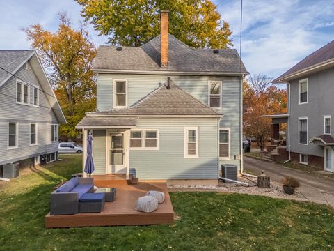 Tiny photo for 609 N Jackson Street, Clinton, IL 61727 (MLS # 12515576)