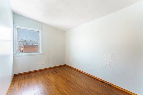 Tiny photo for 1370 Fargo Avenue #E, Des Plaines, IL 60018 (MLS # 12607901)