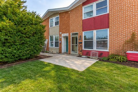 Photo of 1370 Fargo Avenue #E, Des Plaines, IL 60018 (MLS # 12607901)