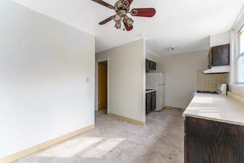 Tiny photo for 1370 Fargo Avenue #E, Des Plaines, IL 60018 (MLS # 12607901)
