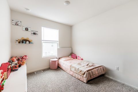 Tiny photo for 1053 Briar Glen Court, Hampshire, IL 60140 (MLS # 12535225)