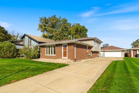 Photo of 5244 170th Street, Oak Forest, IL 60452 (MLS # 12497675)