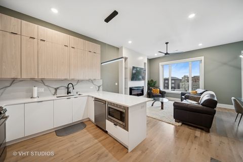 Tiny photo for 4816 S St. Lawrence Avenue #302, Chicago, IL 60615 (MLS # 12461319)