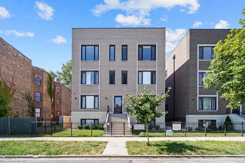 Photo of 4816 S St. Lawrence Avenue #302, Chicago, IL 60615 (MLS # 12461319)
