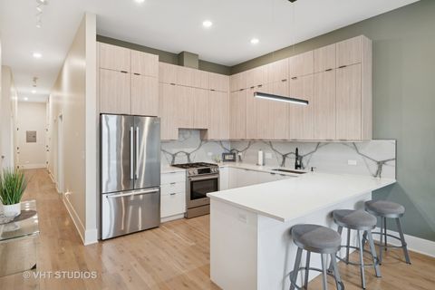 Tiny photo for 4816 S St. Lawrence Avenue #302, Chicago, IL 60615 (MLS # 12461319)