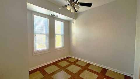 Tiny photo for 2275 COUNTRY CLUB Drive #22, Woodridge, IL 60517 (MLS # 12505322)