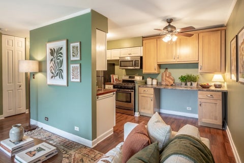 Tiny photo for 1475 Rebecca Drive #208, Hoffman Estates, IL 60169 (MLS # 12751396)
