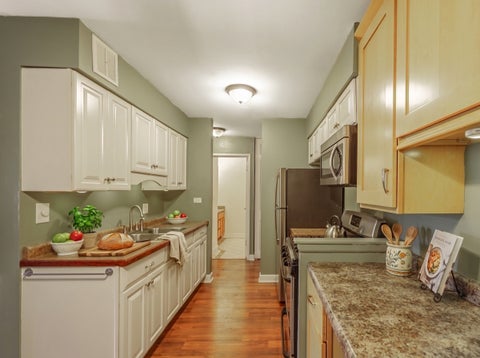 Tiny photo for 1475 Rebecca Drive #208, Hoffman Estates, IL 60169 (MLS # 12751396)