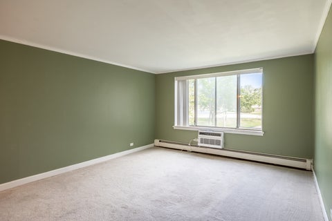 Tiny photo for 1475 Rebecca Drive #208, Hoffman Estates, IL 60169 (MLS # 12751396)