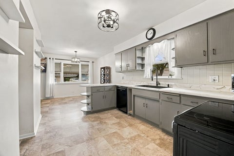 Tiny photo for 10521 Lavergne Avenue, Oak Lawn, IL 60453 (MLS # 12756515)