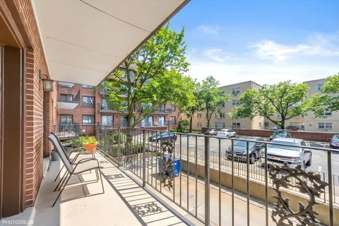 Tiny photo for 5200 OAKTON Street #102, Skokie, IL 60077 (MLS # 12530887)