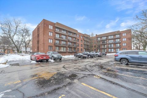 Tiny photo for 5200 OAKTON Street #102, Skokie, IL 60077 (MLS # 12530887)