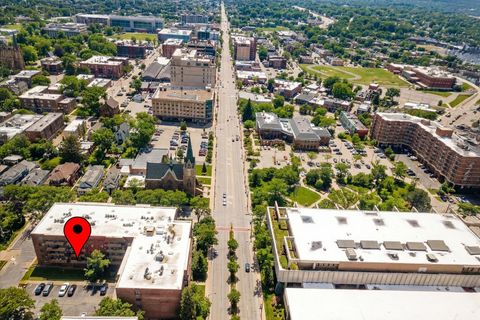 Tiny photo for 5200 OAKTON Street #102, Skokie, IL 60077 (MLS # 12530887)