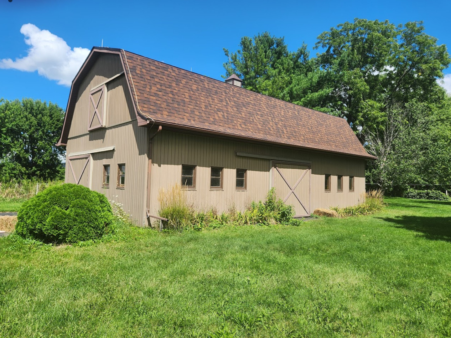 Woodstock, Illinois 60098, United States, 4 Bedrooms Bedrooms, ,3 BathroomsBathrooms,Residential,Active,225572