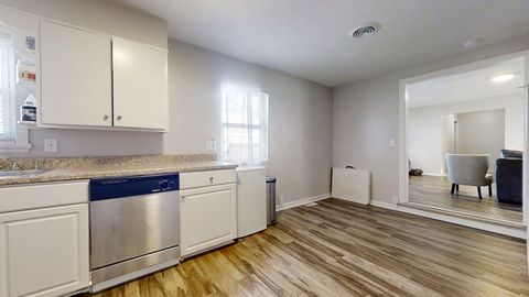 Tiny photo for 1009 N Prospect Avenue, Champaign, IL 61820 (MLS # 12526212)