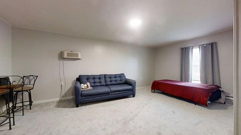 Tiny photo for 1009 N Prospect Avenue, Champaign, IL 61820 (MLS # 12526212)