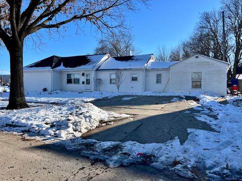 Tiny photo for 1009 N Prospect Avenue, Champaign, IL 61820 (MLS # 12526212)