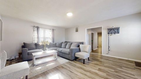 Tiny photo for 1009 N Prospect Avenue, Champaign, IL 61820 (MLS # 12526212)