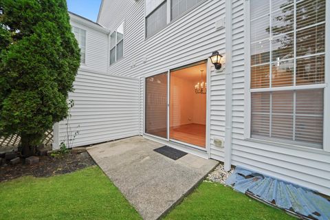 Tiny photo for 114 Woodbury Lane, Lake Bluff, IL 60044 (MLS # 12495914)