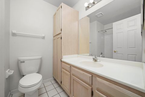 Tiny photo for 114 Woodbury Lane, Lake Bluff, IL 60044 (MLS # 12495914)