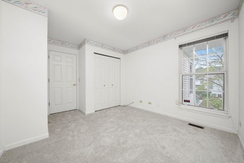 Tiny photo for 114 Woodbury Lane, Lake Bluff, IL 60044 (MLS # 12495914)