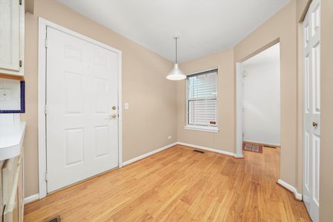 Tiny photo for 114 Woodbury Lane, Lake Bluff, IL 60044 (MLS # 12495914)