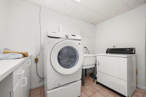 Tiny photo for 114 Woodbury Lane, Lake Bluff, IL 60044 (MLS # 12495914)