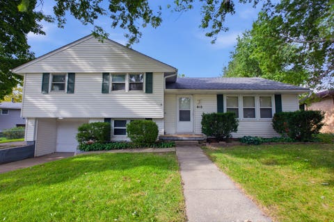 Photo of 615 Richards Lane, Champaign, IL 61820 (MLS # 12722508)