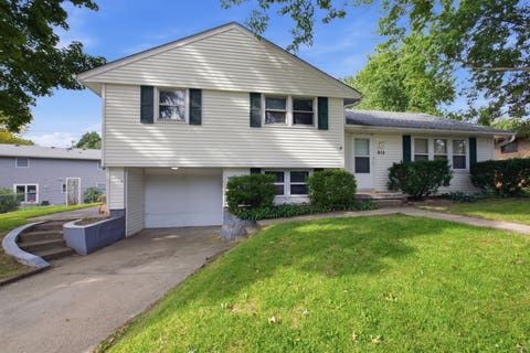 Tiny photo for 615 Richards Lane, Champaign, IL 61820 (MLS # 12722508)
