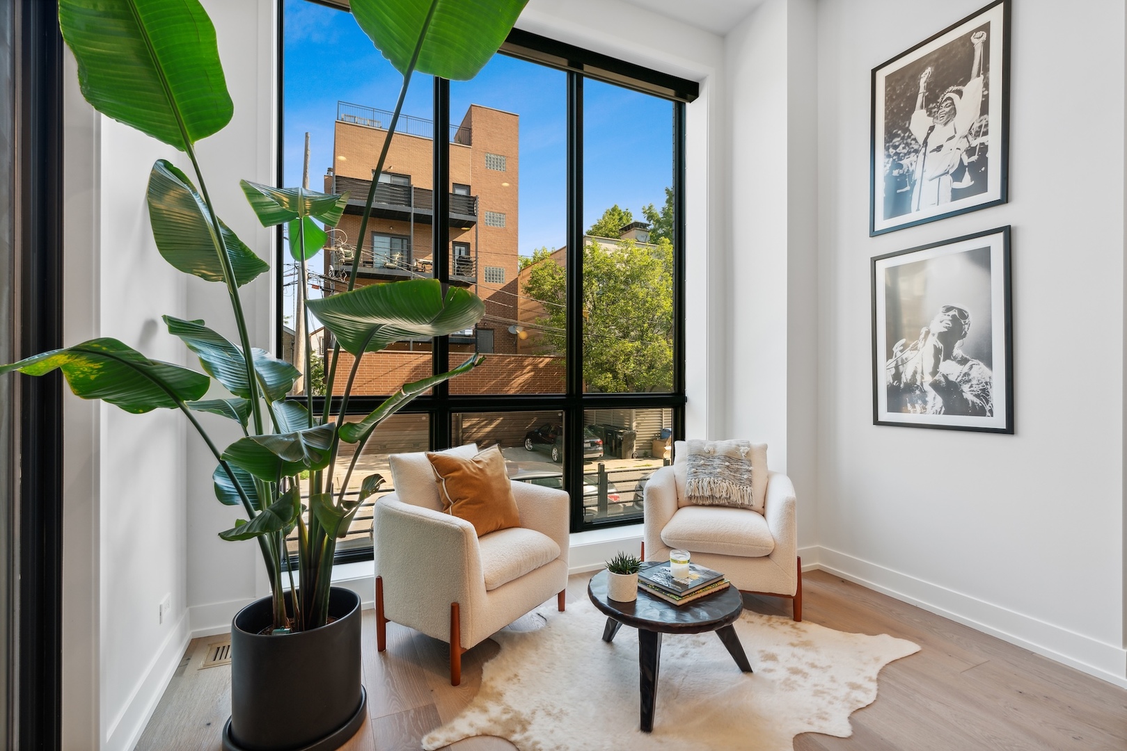 1541 W Pearson Street 1